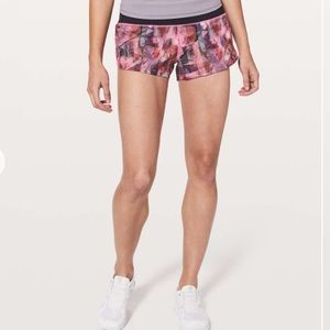 Lululemon Speed Up Short *2.5"
Sun Dazed Multi Pink / Super Dark